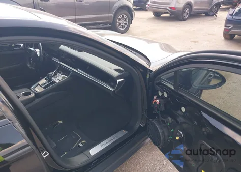 2018 Porsche Panamera z USA, uszkodzony, nr VIN WP0AA2A77JL102081